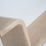 ÕNDULA – Étagère courbée