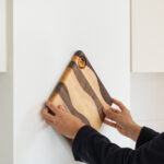 L7 – Planche à découper suspendue