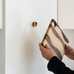 L7 – Planche à découper suspendue