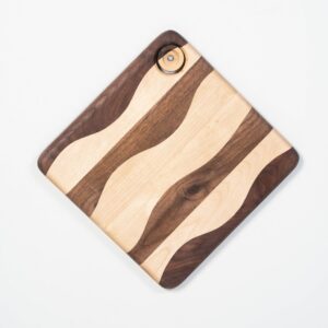 L7 – Planche à découper suspendue